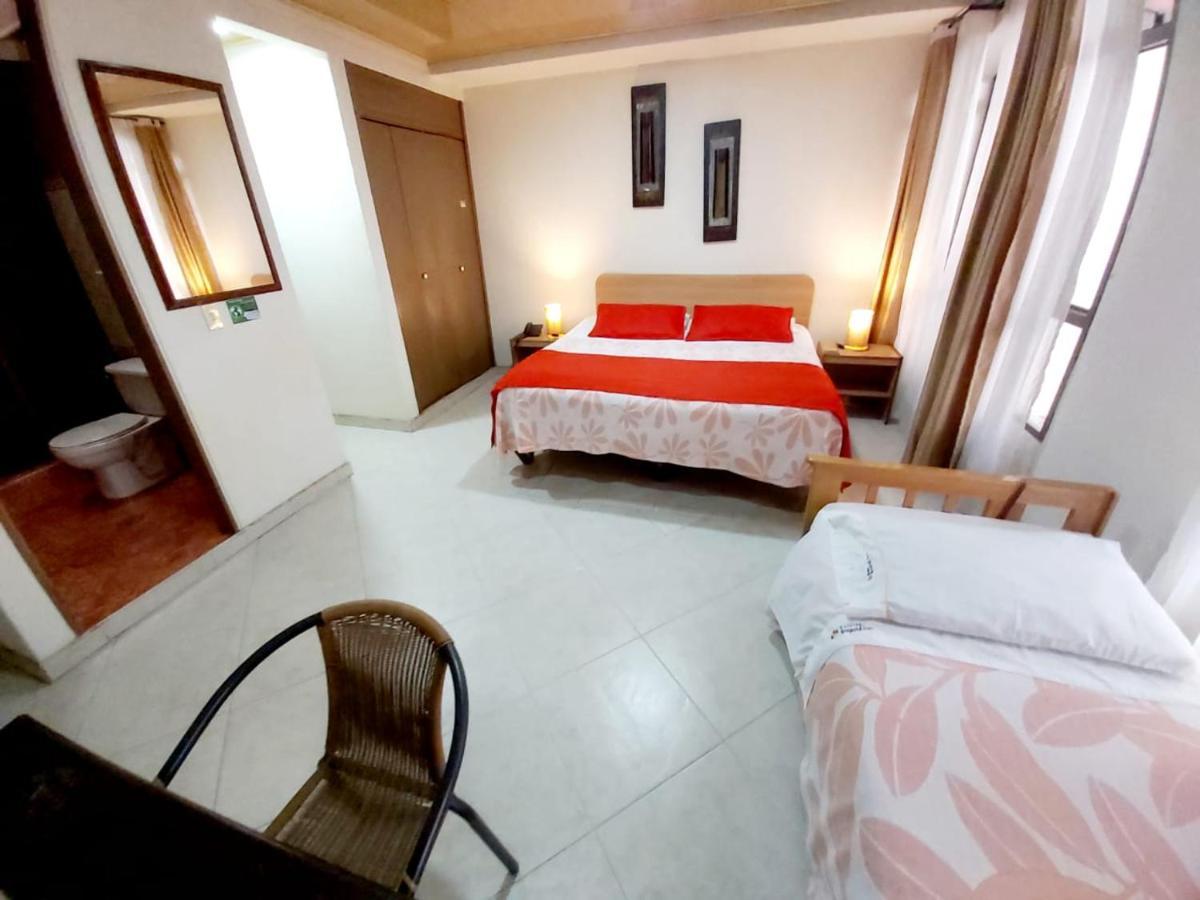 Hoteles Bogota Inn Turisticas 63 Dış mekan fotoğraf