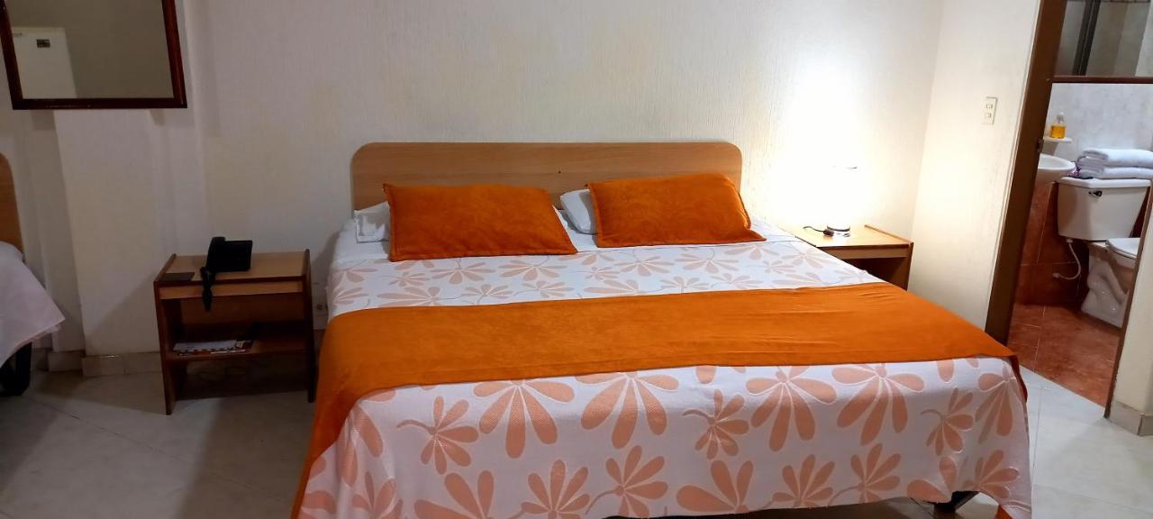 Hoteles Bogota Inn Turisticas 63 Dış mekan fotoğraf